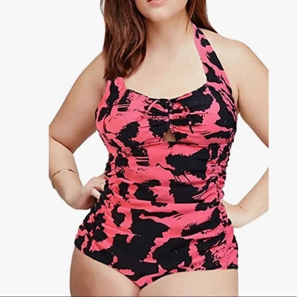 Women’s One Piece Tummy Control Bathers Swimsuit Size XL NWT